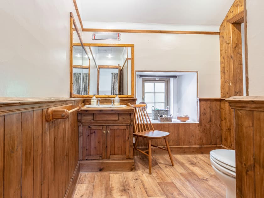 Bathroom | Grantully Cottage, Aberfeldy