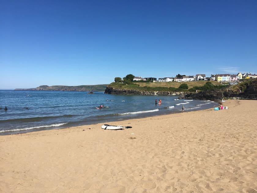 Beach | Cwmporthman Farm Cottage, Cwtch - Cwmporth, Blaenporth