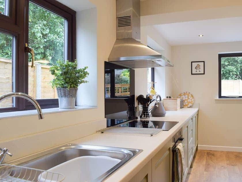 Kitchen/diner | The Old Smithy, Llangunllo