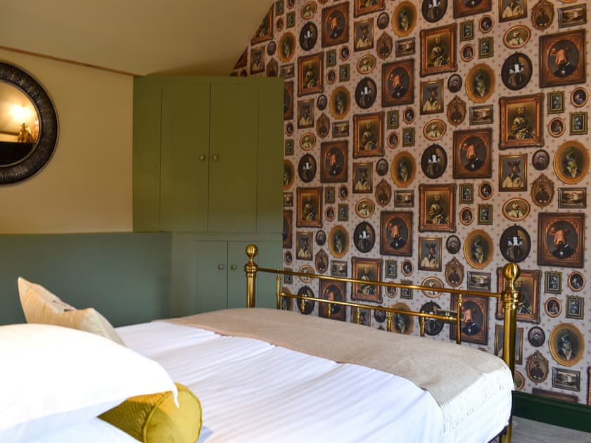 Double bedroom | Cozy Cottage - Midgham Long Copse, Midgham, near Fordingbridge