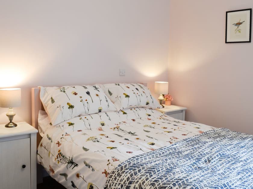 Double bedroom | Morton Mains Steading Cottage, Thornhill