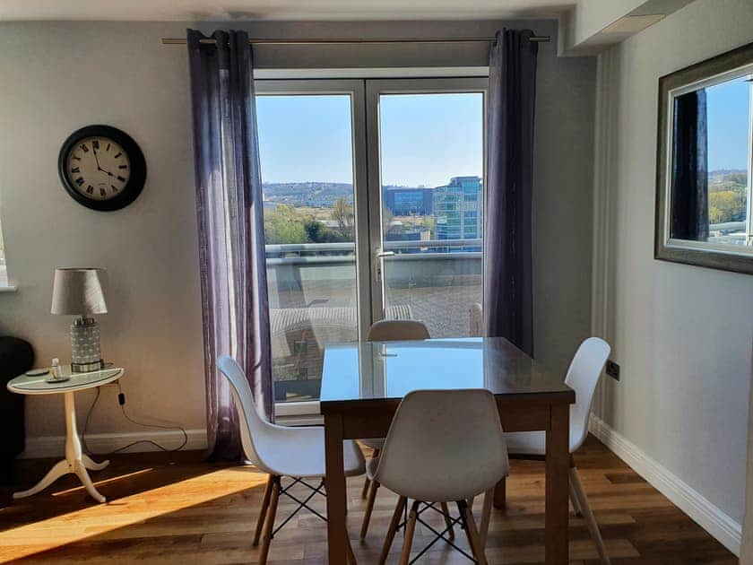 Living room/dining room | Swan Apartments 21, Newcastle upon Tyne