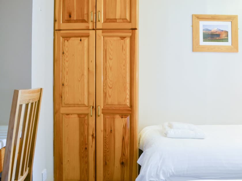 Typical Twin bedroom | Quaysiders Club A, Ambleside