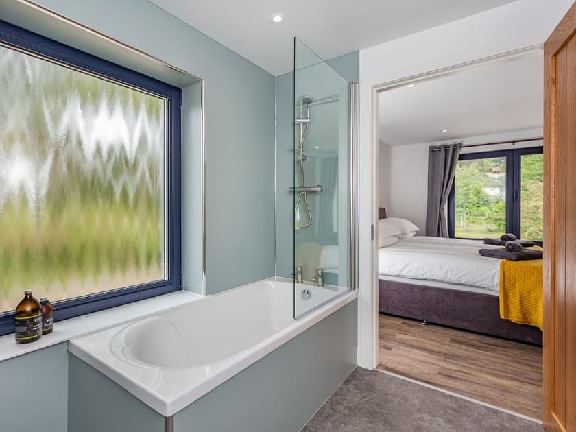 Bathroom | Stepps Cottage, Banavie