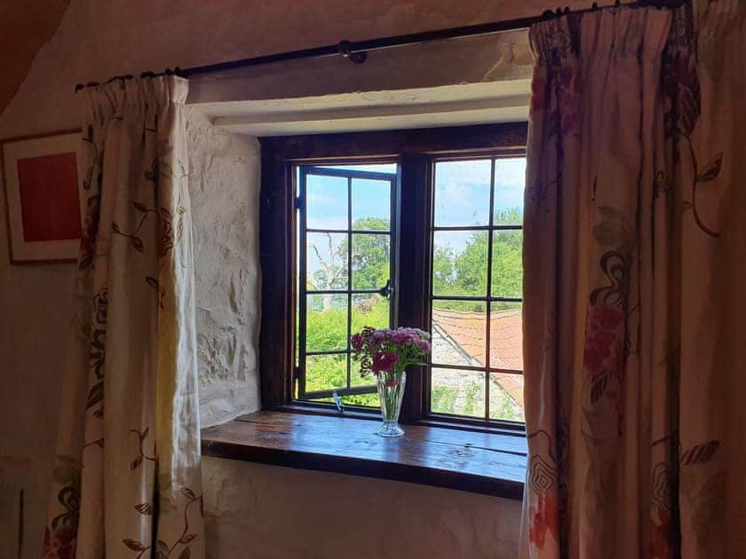 Double bedroom | Midelney Music Room, Midelney