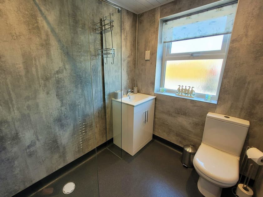 Wet room | Garrarie Cottage, Whithorn