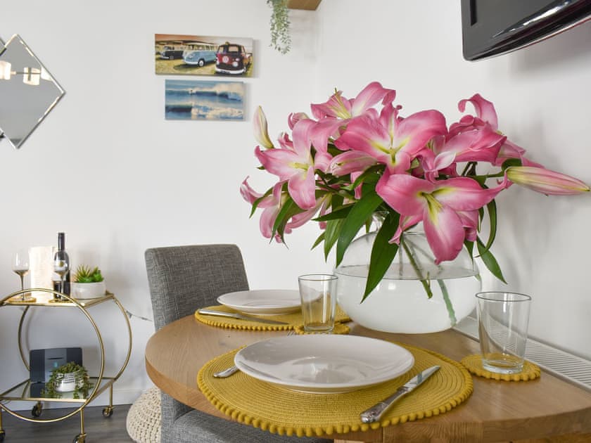 Dining Area | Lawn Vista Cabin, Barnstaple
