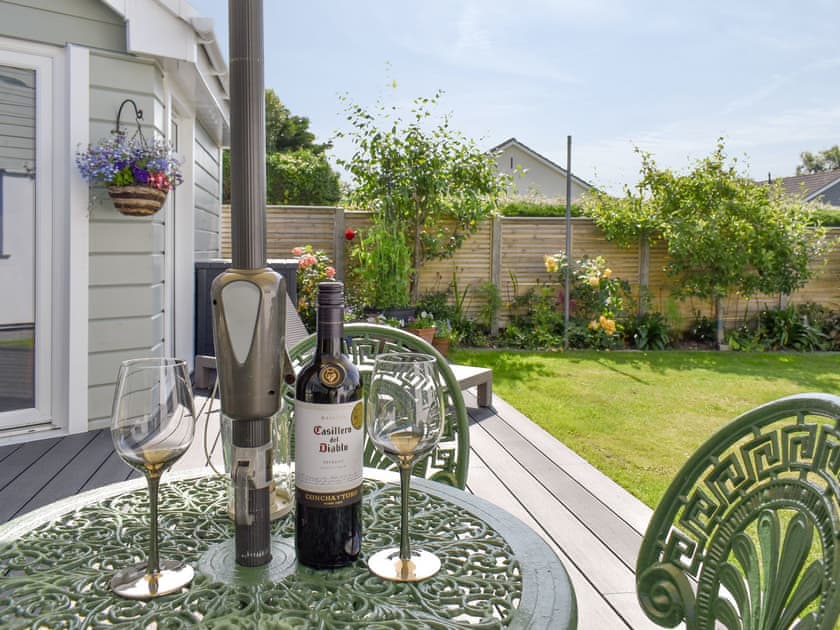 Sitting-out-area | Lawn Vista Cabin, Barnstaple