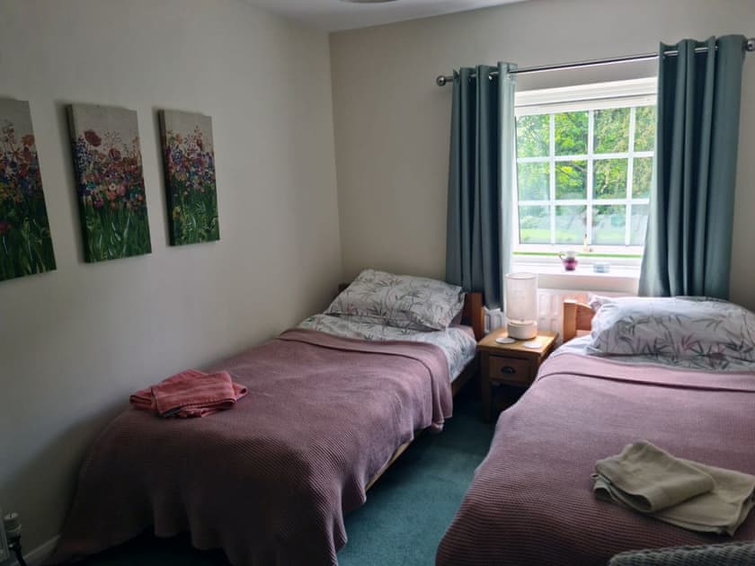 Twin bedroom | Beck Cottage, Colby, Appleby-In-Westmorland