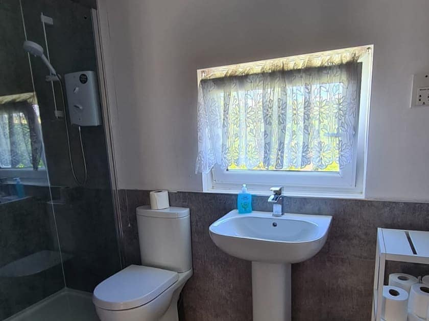 Shower room | Beck Cottage, Colby, Appleby-In-Westmorland