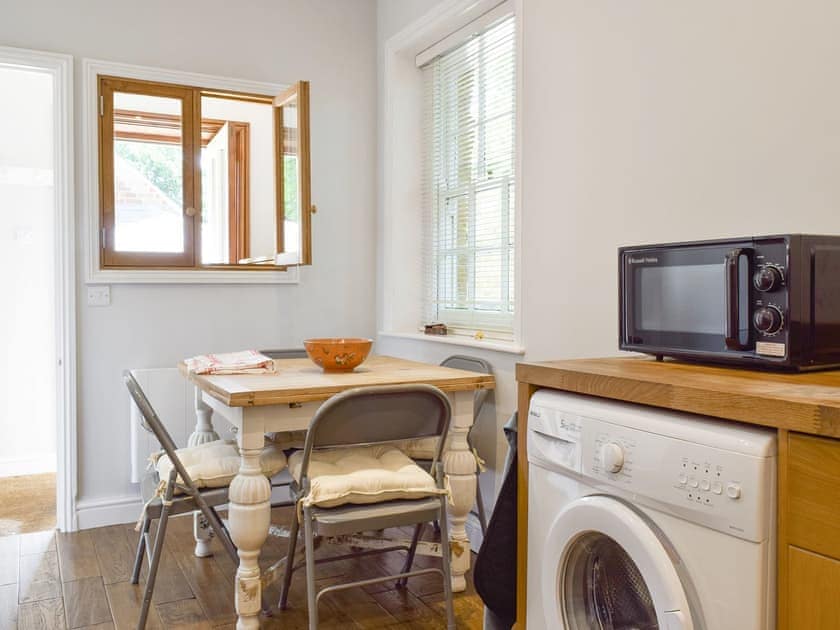 Kitchen/diner | Cooks Cottage, Somerby