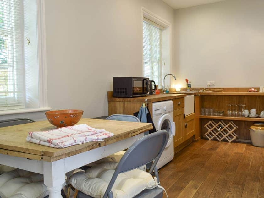 Kitchen/diner | Cooks Cottage, Somerby