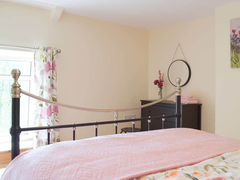 Double bedroom | Typicca Farmhouse, Brechfa
