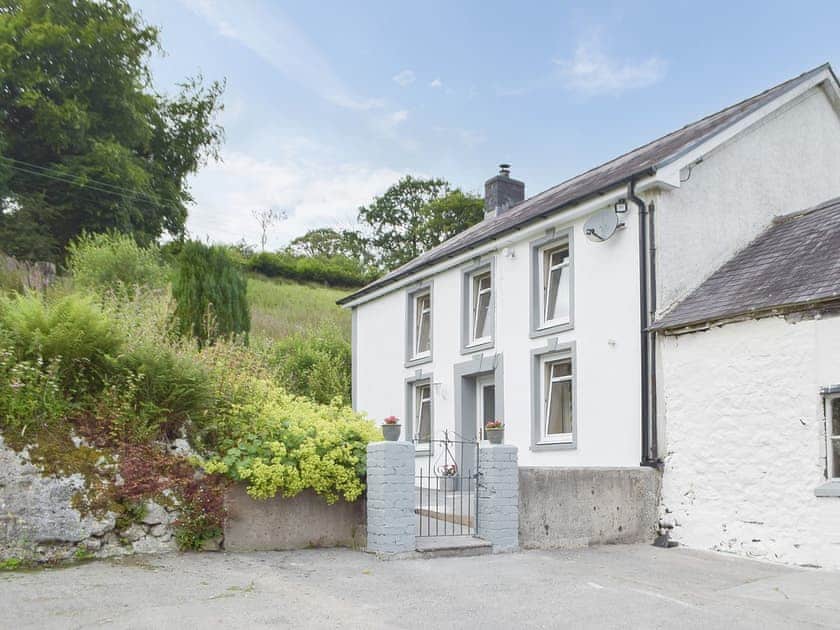 Exterior | Typicca Farmhouse, Brechfa