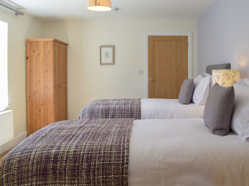 Twin bedroom | The Retreat - Castle View, Roch, near Newgale