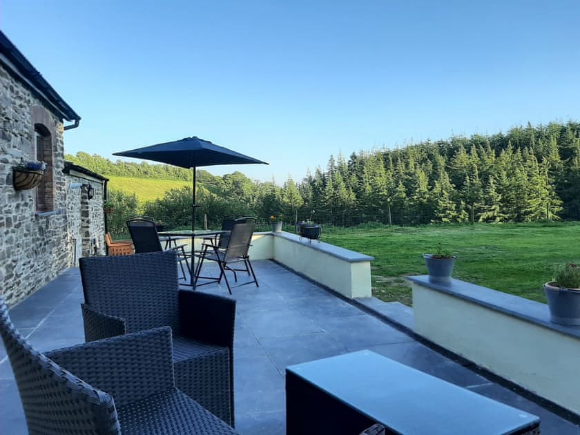 Decking | Slade Cottage - Slade Farm, Brayford