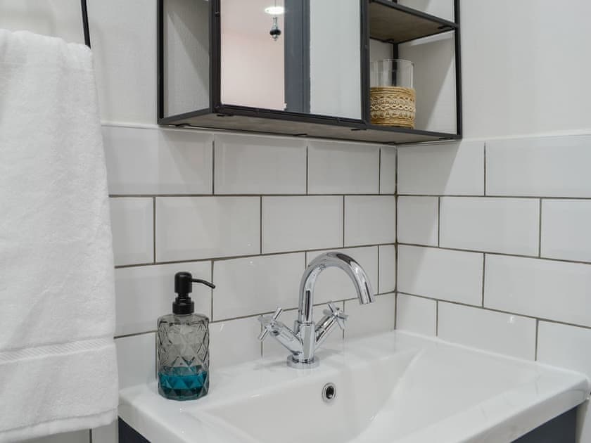 Shower room | Merrick - Victoria Apartments, Newton Stewart