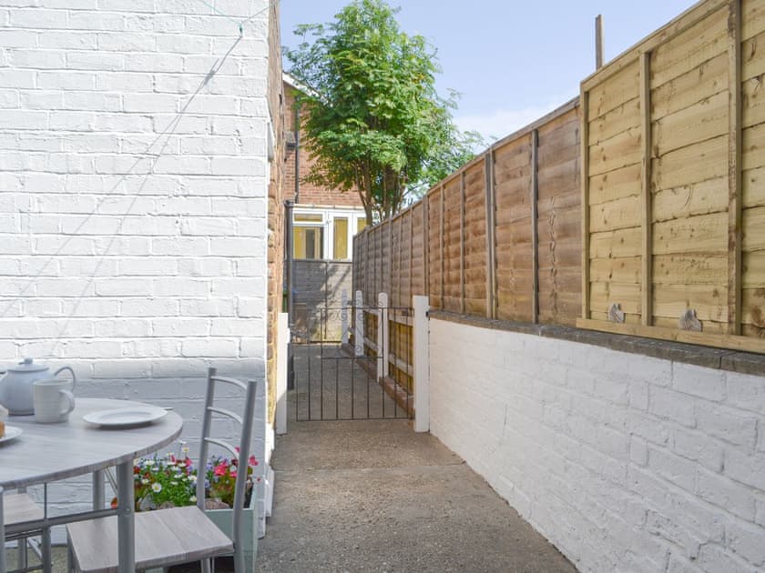 Outdoor area | Say Shells, Filey