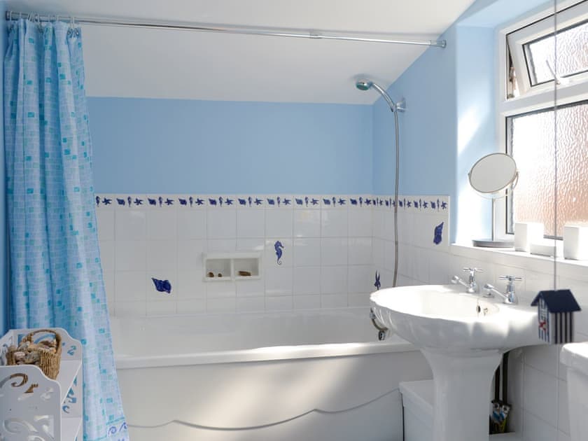 Bathroom | Say Shells, Filey