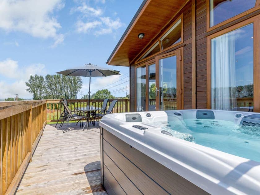 Hot tub | Nanny Goat Lodge - Chadwick Bank Holiday Lodges, Chadwick, near Worcester
