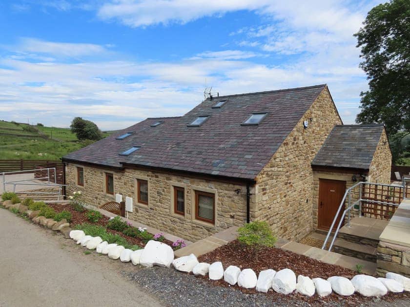 Exterior | Pendle Holiday Cottages- Roosters Rest, Hen House - Pendle Holiday Cottages, Barley, near Clitheroe