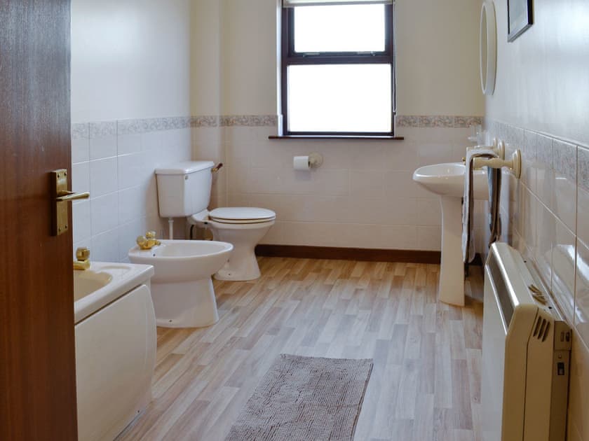 Bathroom | Westlin, Penpont, Thornhill