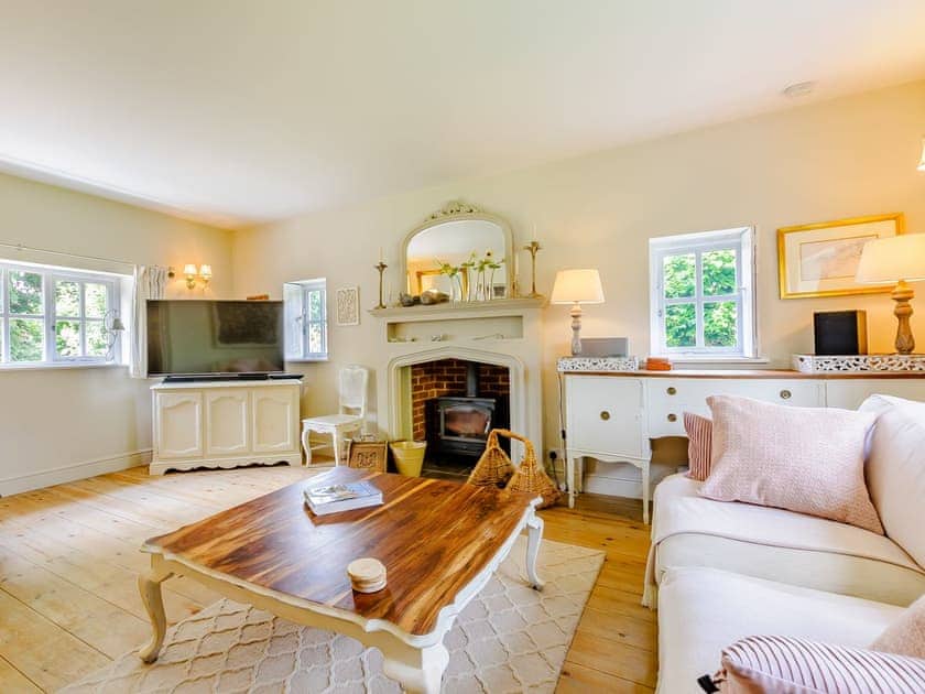 Living room | Poppy’s Cottage, Faversham