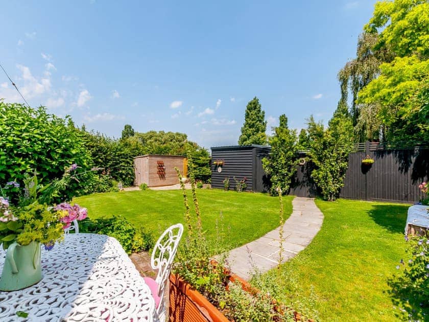 Garden and grounds | Poppy’s Cottage, Faversham