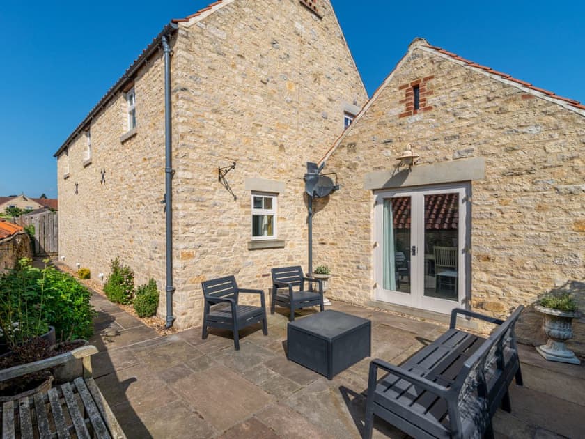 Sitting-out-area | The Cart House, Helmsley