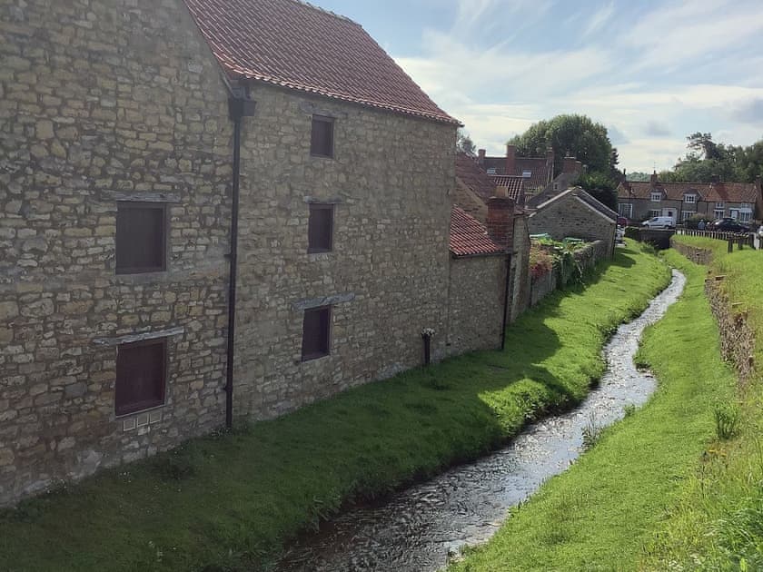 The beck | The Cart House, Helmsley