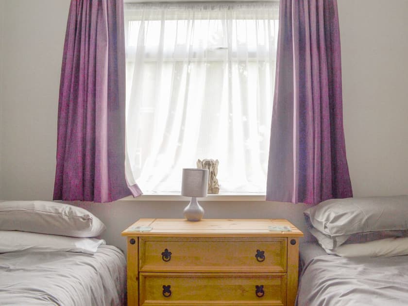 Twin bedroom | Hill Crest, Mundesley, near Cromer