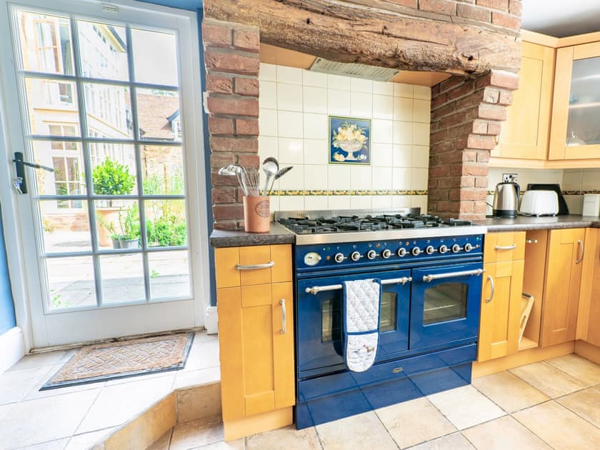 Kitchen/diner | Pinley Hill House, Hatton near Warwick