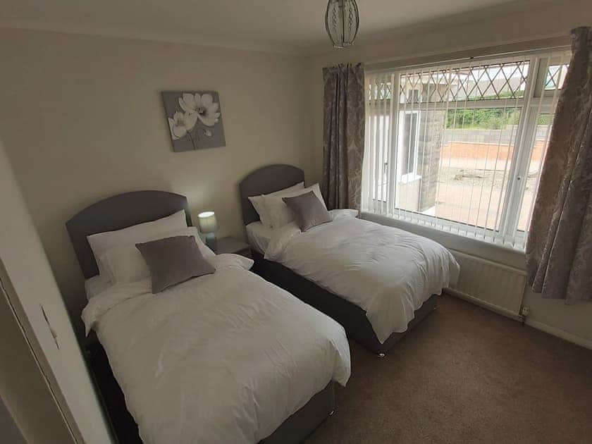 Twin bedroom | Cri’r Wylan, Fishguard