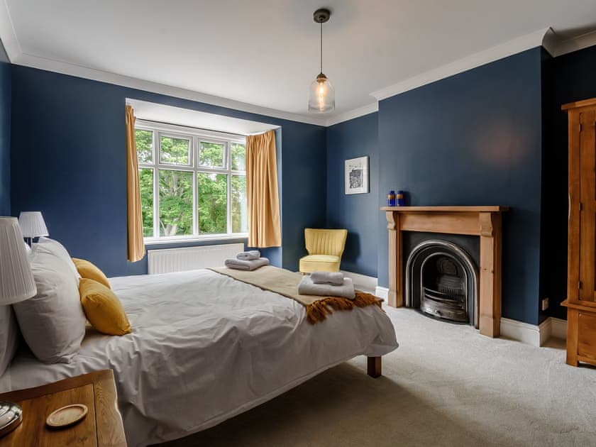 Double bedroom | Peasholm Place, Scarborough