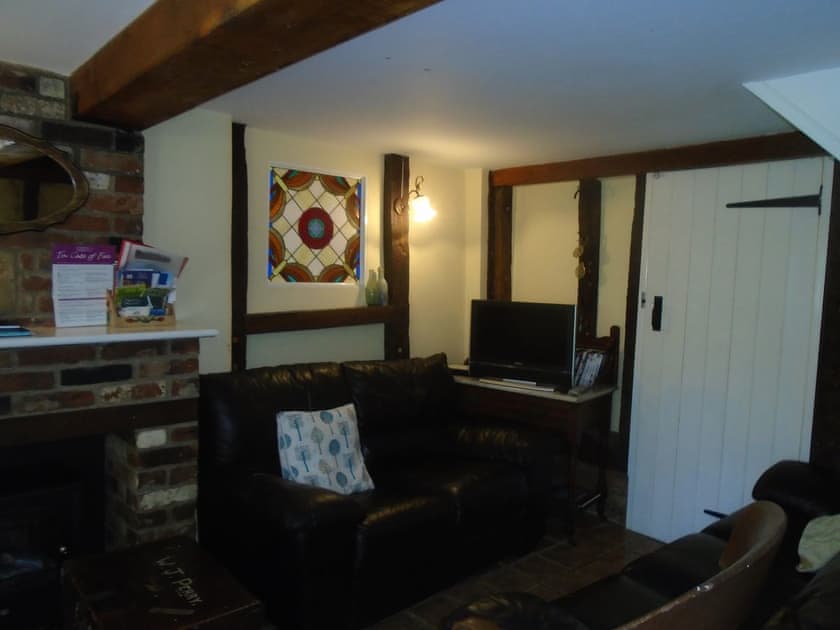 Sitting room/dining room | Whipple Tree Cottage, Cratfield, Halesworth