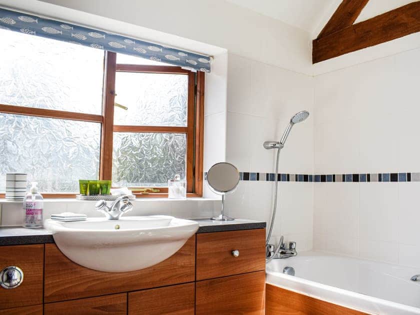 Bathroom | The Roost, Dorrington