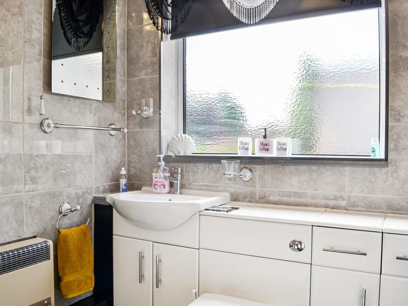 Bathroom | Eliza’s Cottage Low Padstow, Whitehaven