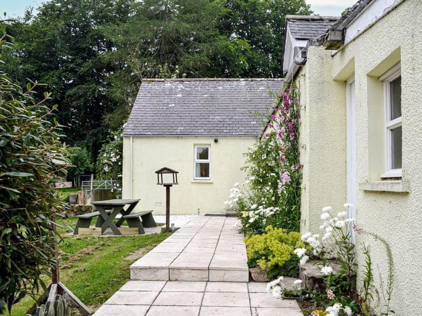 Exterior | Corrennie School Cottage, Sauchen, near Inverurie