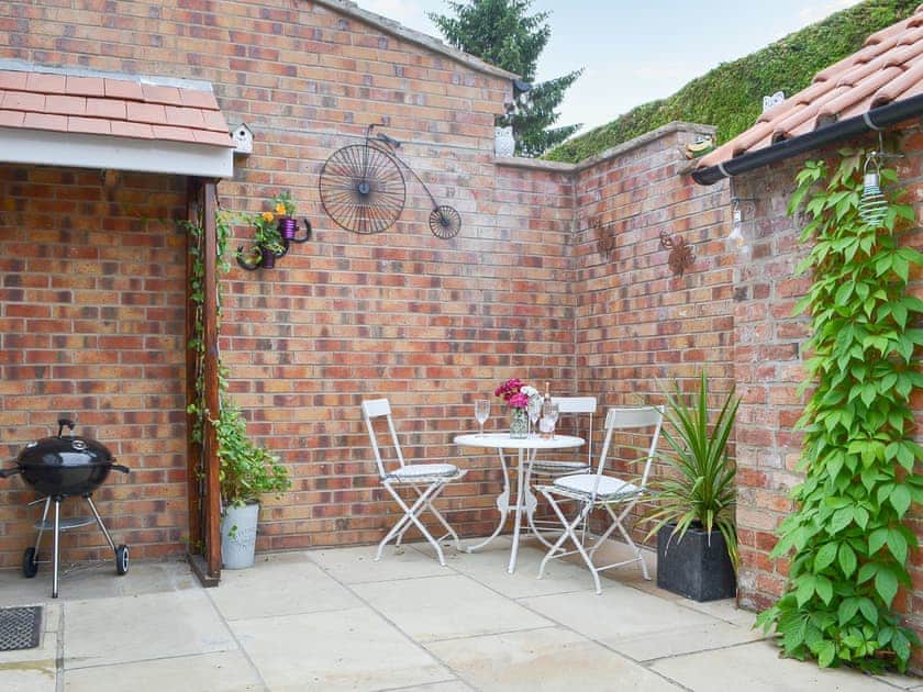 Courtyard | Benny’s Cottage, North Cave