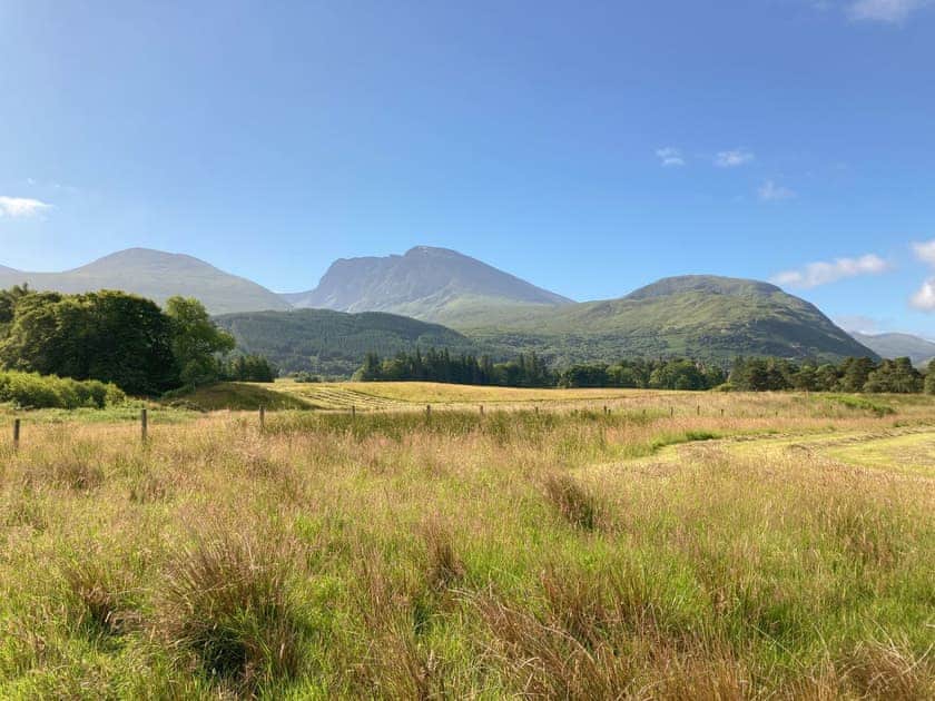 Surrounding area | Sonas, Torlundy
