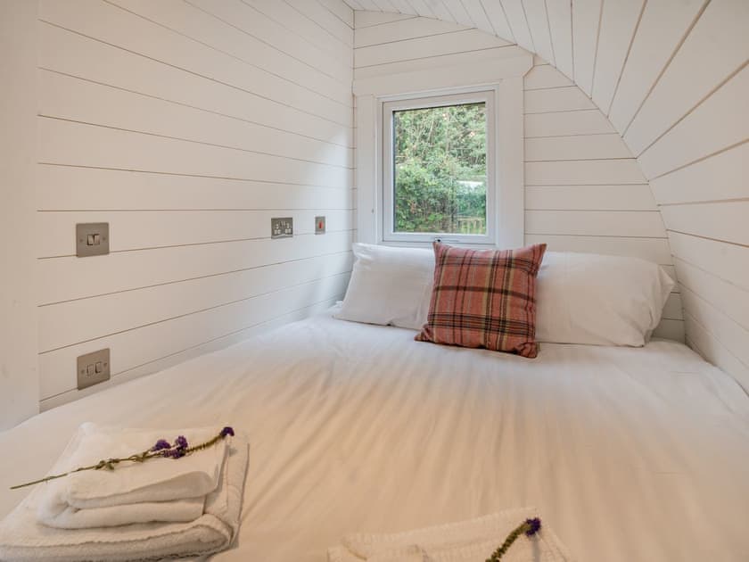 Bedroom | Cwtch - Cwmporthman Farm, Blaenporth