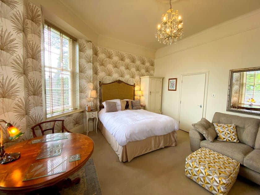 Studio/bedroom area  | Apartment 7, Barrington Road, Torquay 