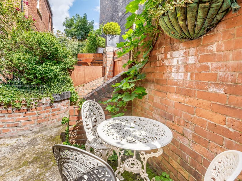 Courtyard | Top Flat, Lincoln
