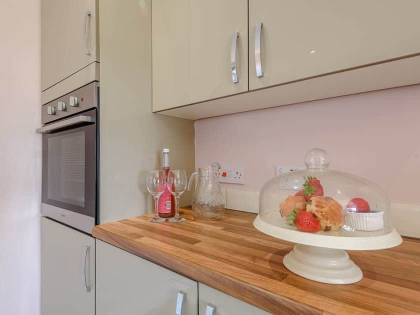 Kitchen/diner | Harebell Cottage, Addlethorpe, near Skegness