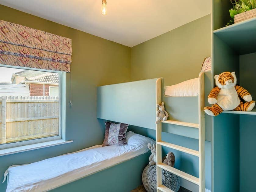Bunk bedroom | Harebell Cottage, Addlethorpe, near Skegness