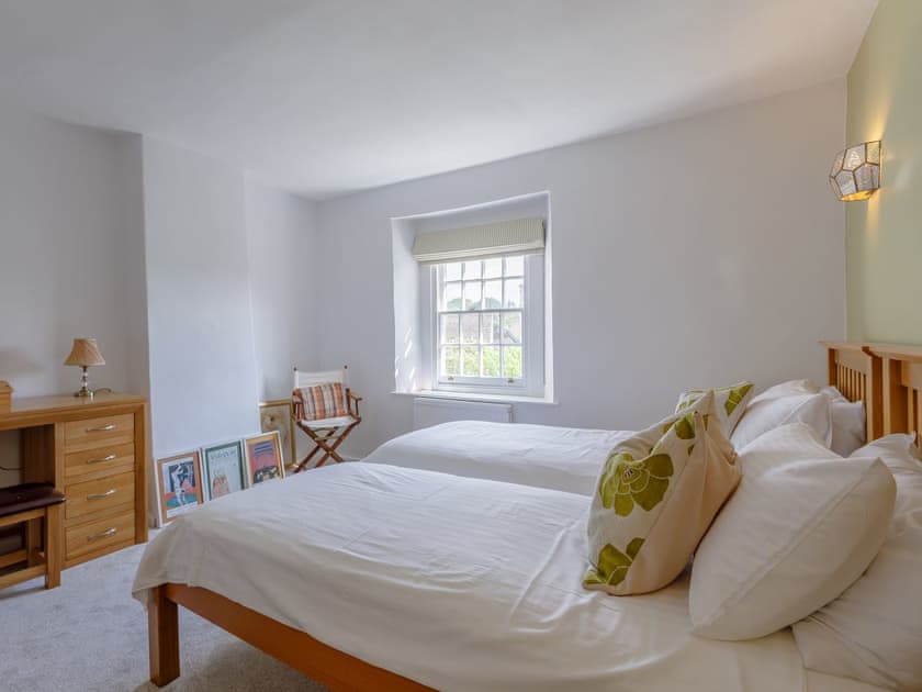 Twin bedroom | Middle Cottage, Easton on the Hill, Stamford