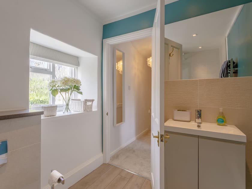 Shower room | Middle Cottage, Easton on the Hill, Stamford