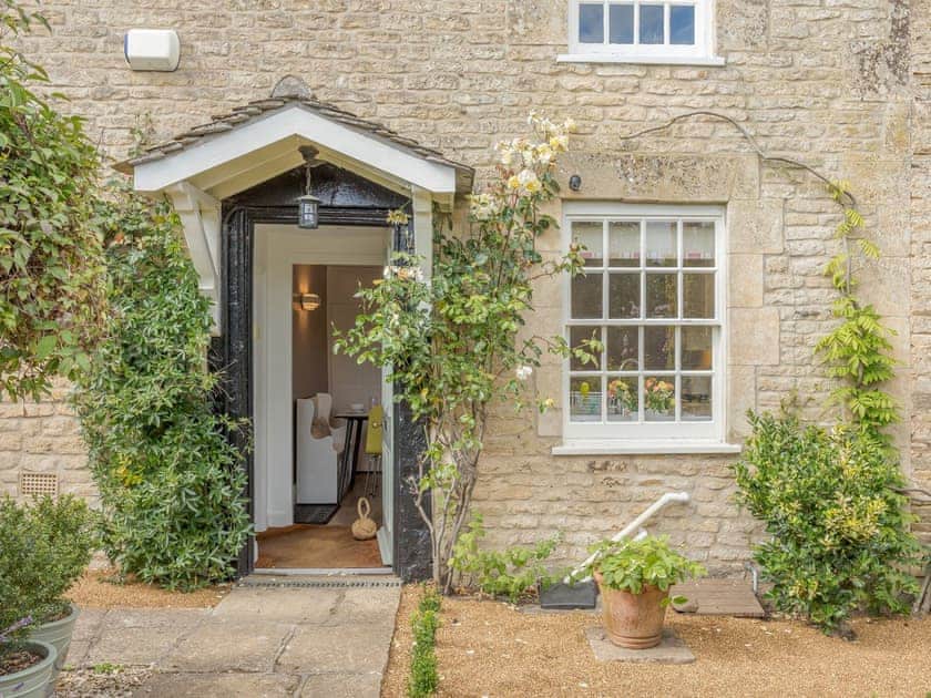 Exterior | Middle Cottage, Easton on the Hill, Stamford