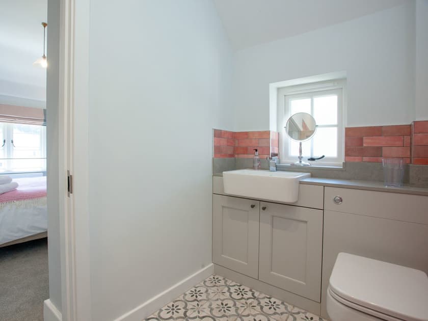 En-suite | The Pink House, Branscombe
