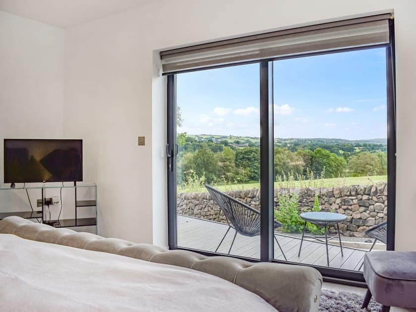 Double bedroom | Lake View, Rudyard Lake